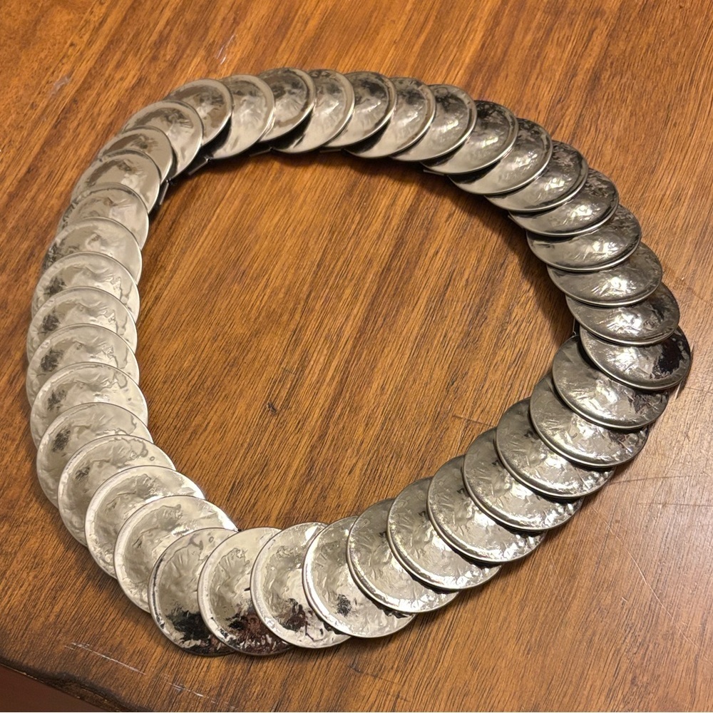 VINTAGE 1970s Stretch Silver Hammered Coin Snake Belt Boho Disco Glamour >28”‎